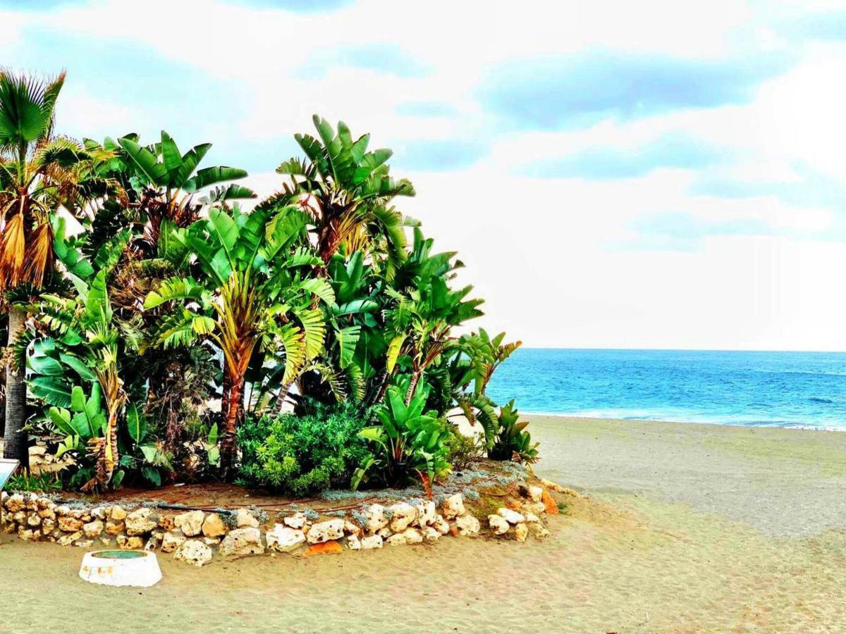 Espectacular Piso En Primera Linea De Playa Estepona Bagian luar foto